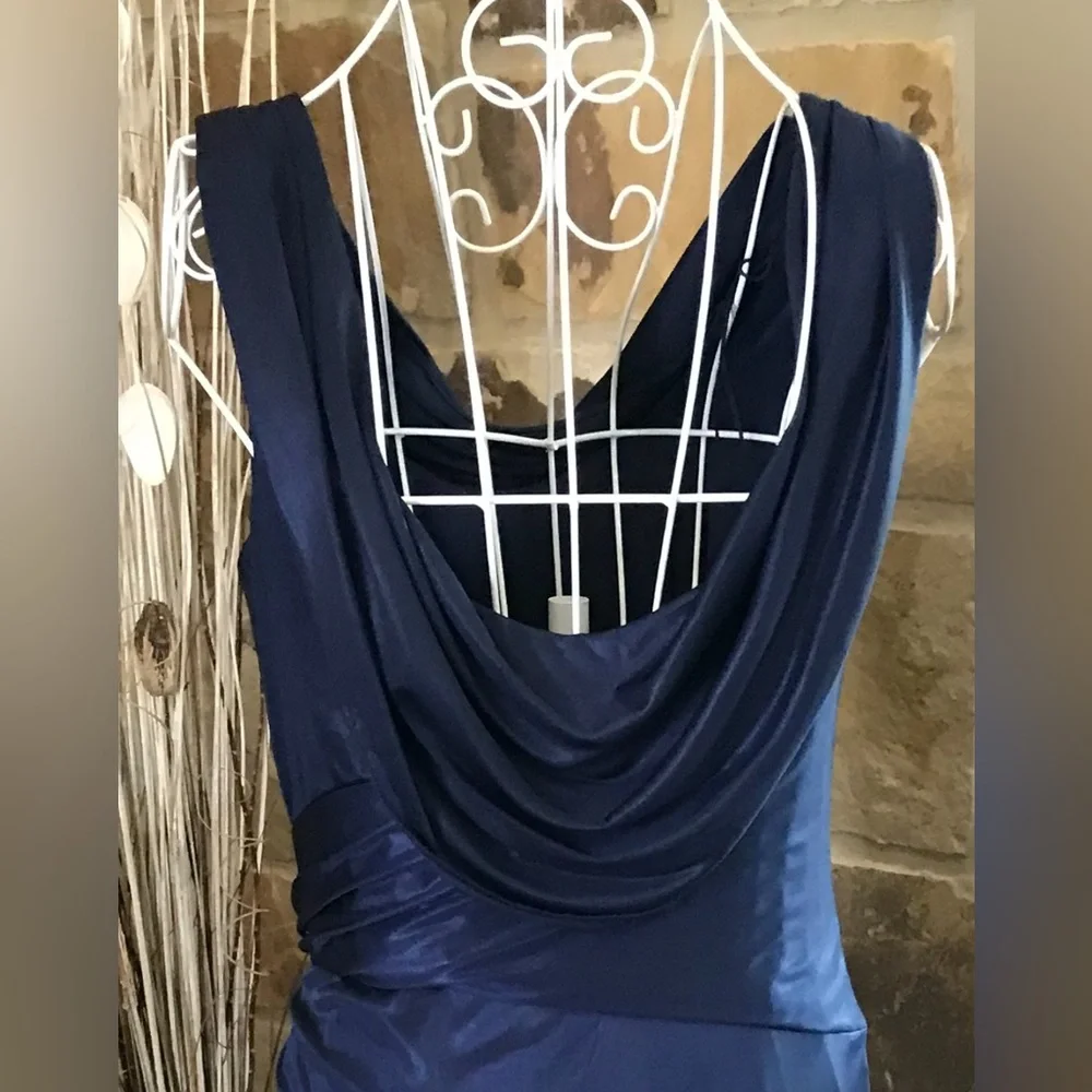 Adrianna Papell Formal, Navy Blue Color, In excellent condition. - Picture 4 of 6